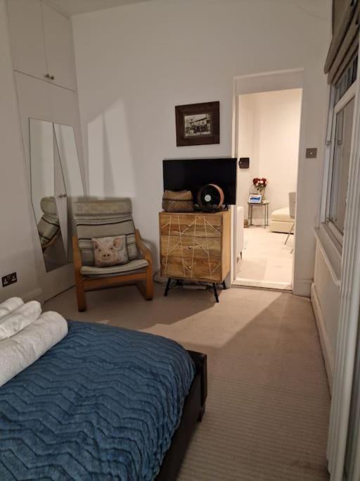 Quintessentially 'London' Flat Exteriör bild